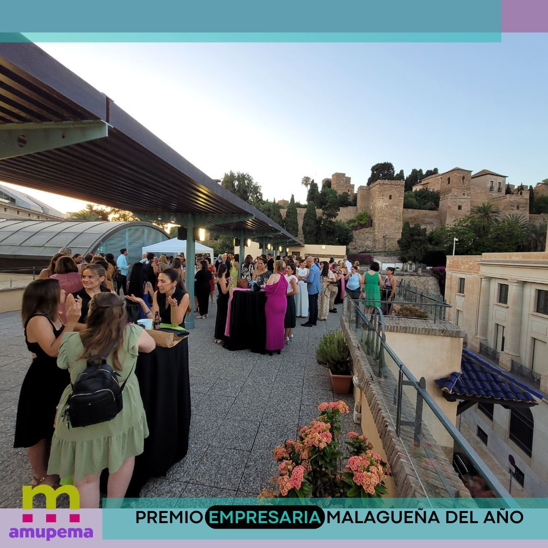 🔸 Nuestro presidente, <a href="/LiberioPerez/">Liberio Pérez España</a>, asistió el 9 de julio a los Premios Empresaria Malagueña del Año organizados por <a href="/AmupemaMalaga/">Amupema Asociación Mujeres Empresarias Málaga</a> con el apoyo de <a href="/malaga/">Ciudad de Málaga</a> y <a href="/CajaIngenieros/">Caja Ingenieros</a>.

Enhorabuena a las premiadas: 👏🏻
🎖️ Clara Herrera, #Zexel
🎖️ Purificación Morillo <a href="/dazamalaga/">Pasteleria Daza</a>