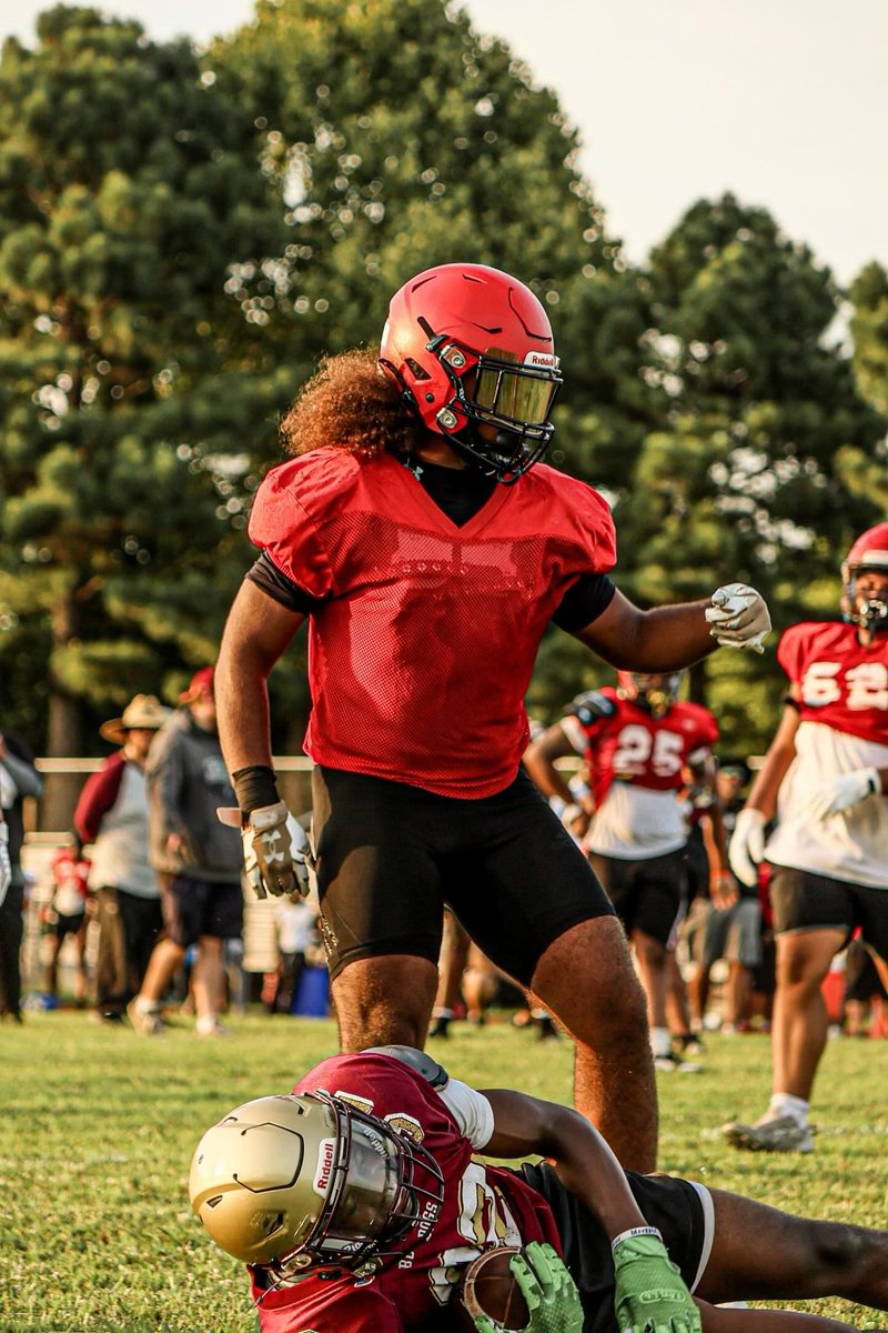 IsaiahLovgren's tweet photo. Senior Season Loading ..... Stay Tuned 👹👹 @SalemFootballVB https://t.co/e9q3wflp5R