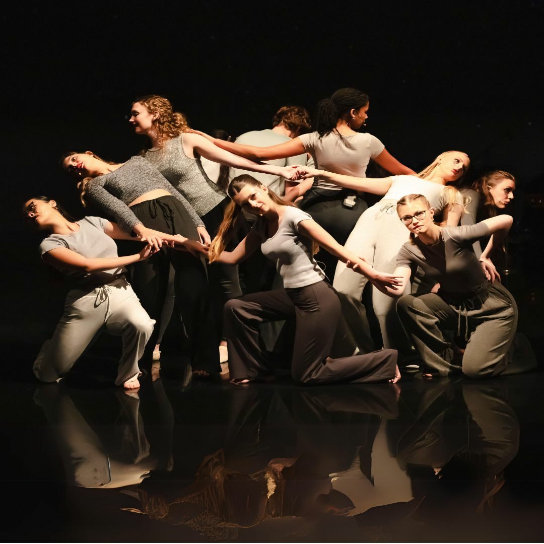 JESSDubai's tweet photo. An enchanting evening at the Theatre of Digital Art! Witness the brilliance of our IB Arts students in ‘Shadows of Love’. Captivating performances, evocative music, and stunning visuals by IB &amp; BTEC Art students. 

#IBShowcase #ShadowsOfLove https://t.co/mig60F6ZSS