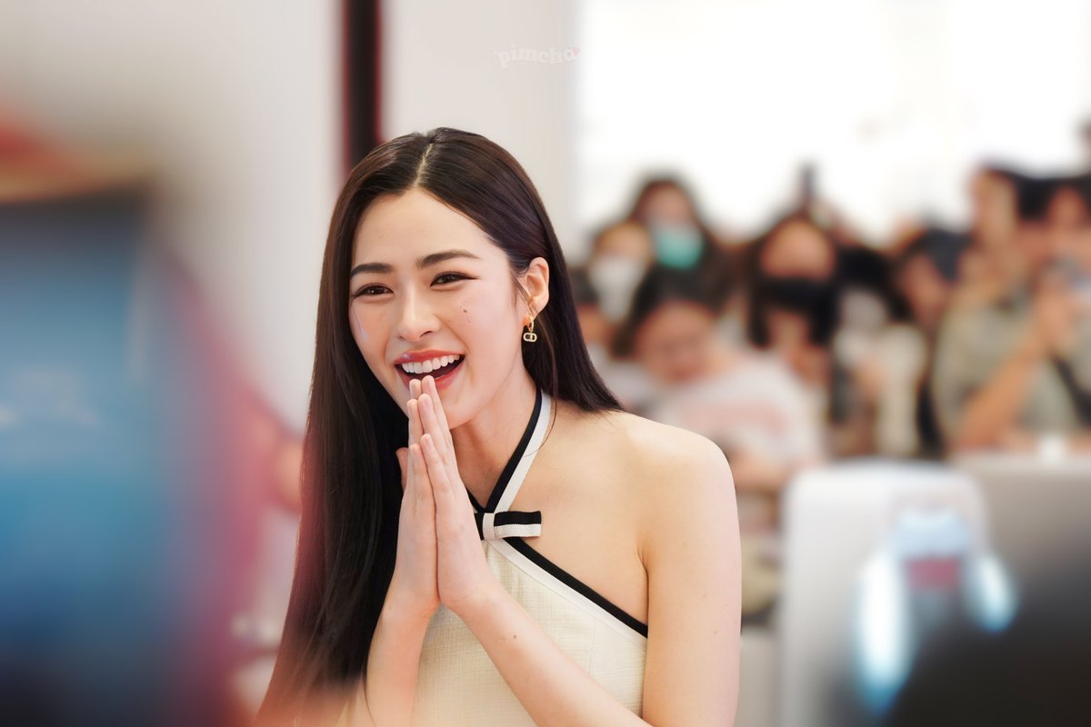 Pimchapa's tweet photo. สวัสดีต้าวหัวใจ 💜

#หลิงหลิงคอง #linglingkwong https://t.co/AWs0FInjFJ