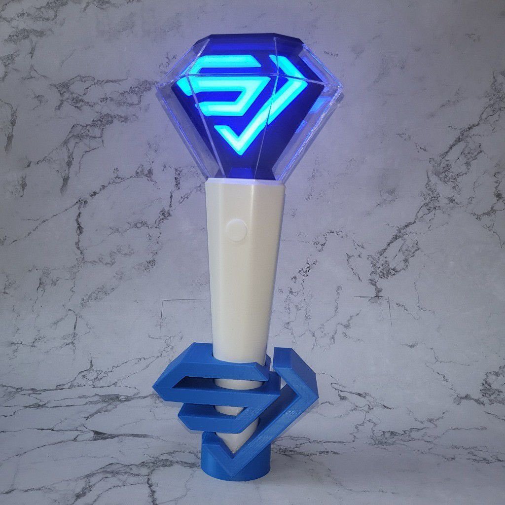 michiemichsyn's tweet photo. What!!! This is soooo cool! #superjunior #superbong https://t.co/2ksYT8OuUK