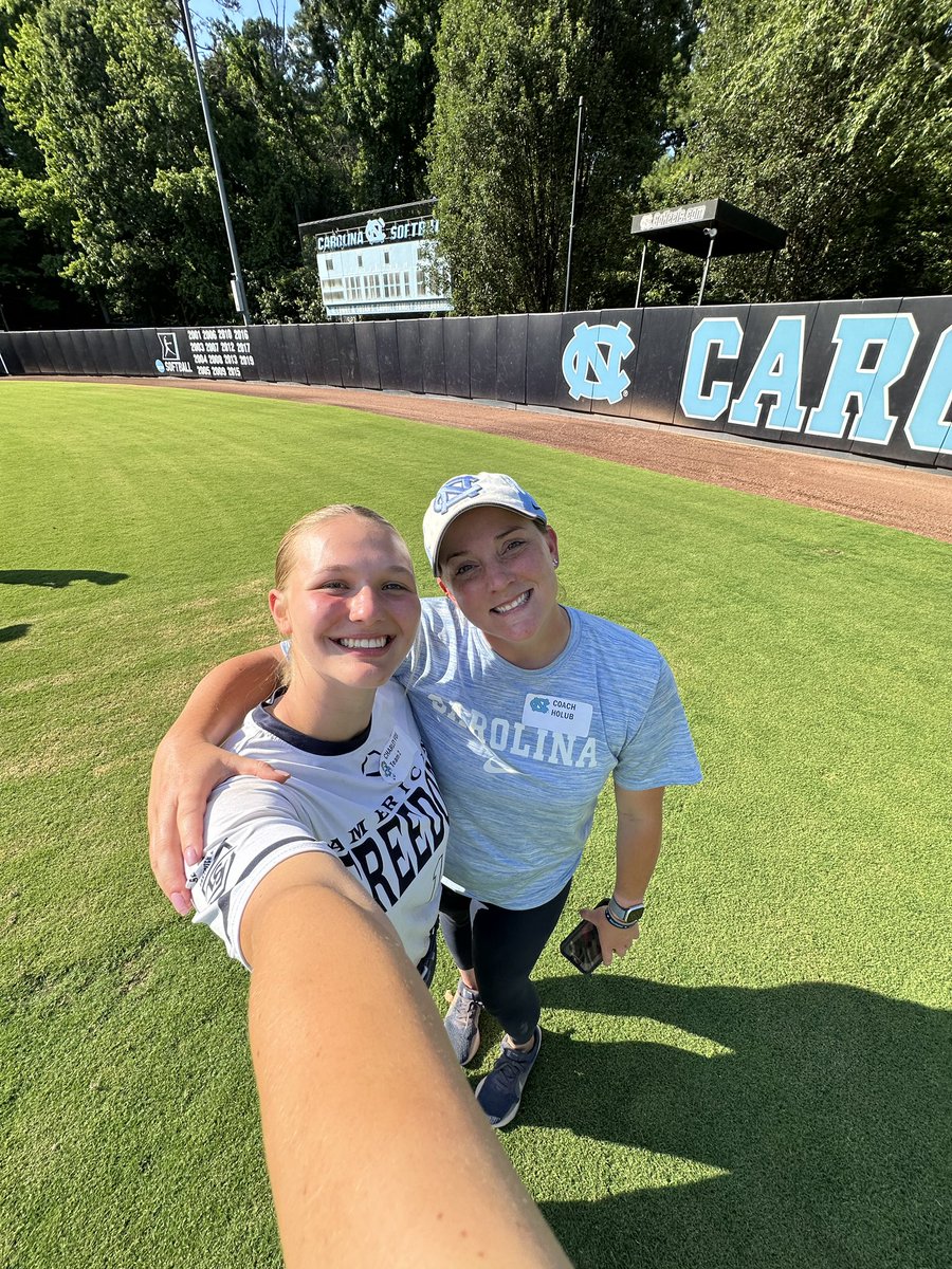 charleyfox2009's tweet photo. I’m so thankful for being able to represent @AFSBALL while attending the @UNCSoftball camp this past June. I’m so grateful to have worked with @Maddie_Holub and @c_lyon22! I had a wonderful camp experience, and I can’t wait for the next one. GO HEELS! 🩵 #GodFirst https://t.co/s2VgUXrQAV