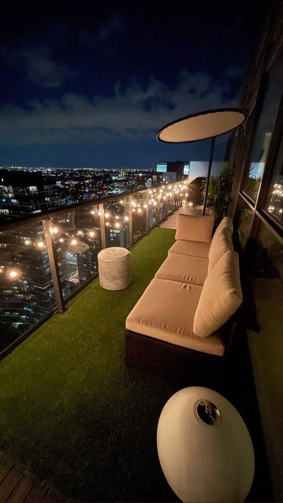 SouReferencias's tweet photo. imaginar ter um cantinho desse e passar a madrugada conversando com a pessoa que você gosta https://t.co/OofbCQXmtT