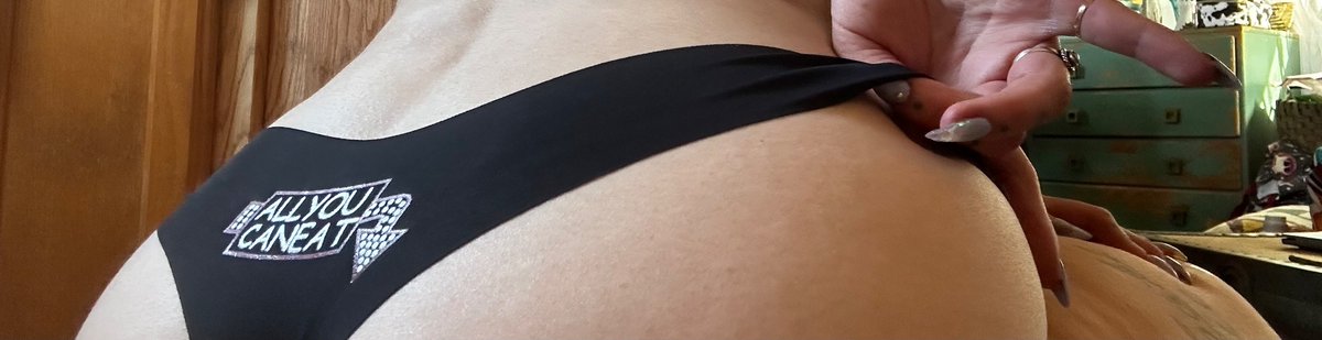 DreMunnys's tweet photo. Eat up 💦 #linkinbio #onlyfans #goth https://t.co/c0vJRlDpKU