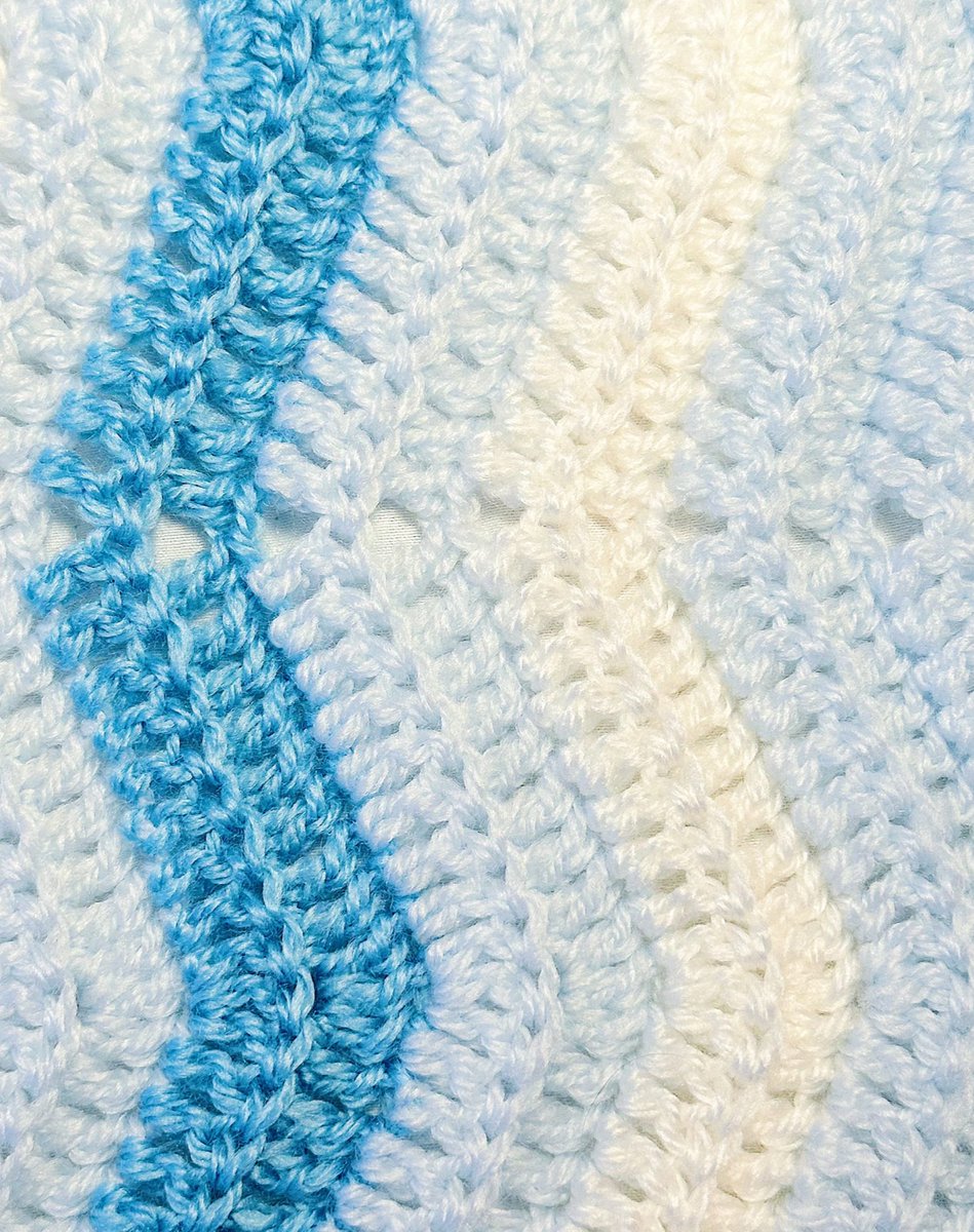 Magnoliabay_'s tweet photo. This handmade crochet blanket is so sweet! It’s squishy and soft with beautiful shades of blue that remind us of the ocean. It would make a great gift for an adult, child, or baby!

Linked below🩵🤍💙

#handmade #handmadegift #handmadecrochet #handmadeblanket #handmadebabyblanket https://t.co/v8zJLyqqj1