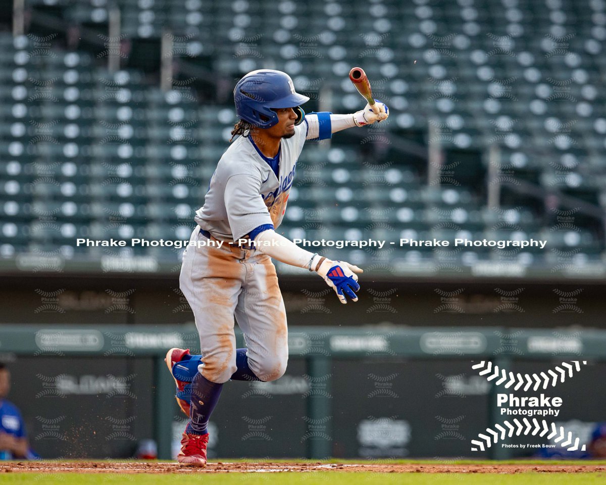 phrakephoto's tweet photo. Joendry Vargas (86) SS Dodgers IFA 2023 DR #beisboldominicano #talentodominicano #peloterodominicano #itstimefordodgerbaseball #losangelesdodgers #dodgers #SiempreLA #heretoplay #AquรญParaJugar #AlwaysLA #dodgersmilb #itfdb
@FutureDodgers
@DodgerFarm
#losdoyers https://t.co/npZaIeDstk