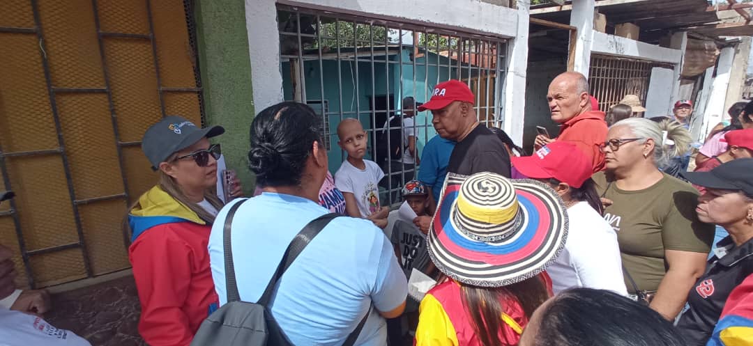 🔴 #MaduroPresidente |  Desde la parroquia Guerrera Ana Soto el comandante Luis Reyes Reyes (<a href="/luisreyespsuv/">Luis Reyes Reyes</a>), desarrolló casa a casa en el sector José Felix Ribas con la conexión amorosa junto al pueblo.