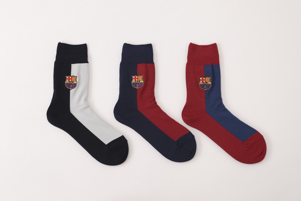 メッシバルセロナスペイン公式ショップで購入しましたソックスも