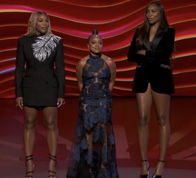christianscourt's tweet image. Serena: “LeBron wants to win with his son on his team…I won with my daughter in my belly. I think we know which one is WAY more impressive ”

Venus: “That was 2 vs 1 it wasn’t fair” 😹

#ESPYS
