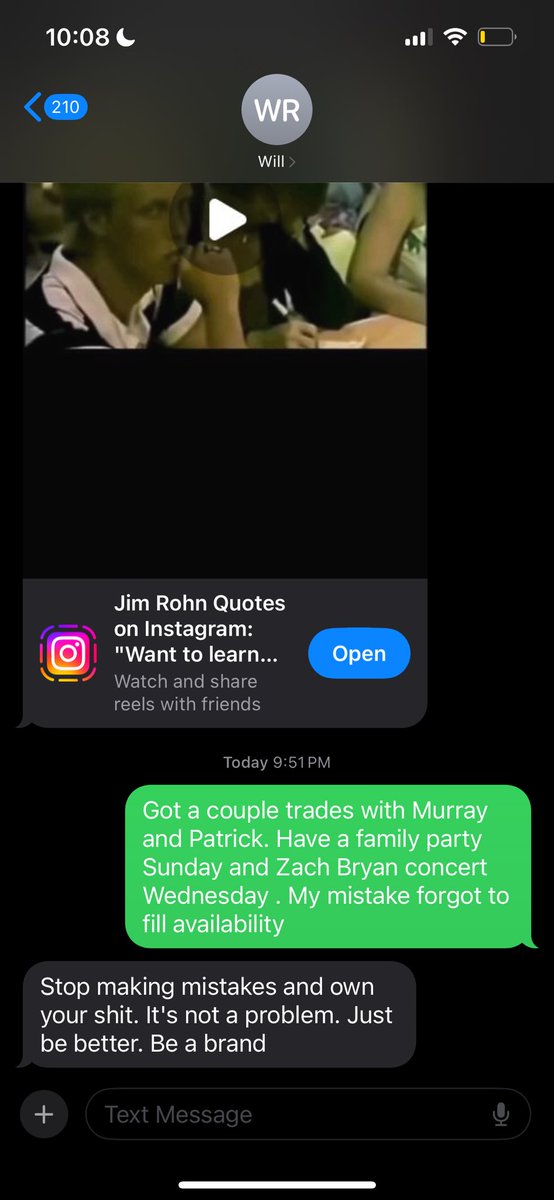 bunsmuncher's tweet photo. Got this text from my boss. Keep in mind he has worked a total of 20 hours the last two weeks while trying to track down the mother of his pregnant child #BeABrand https://t.co/NXNhMz5lAM