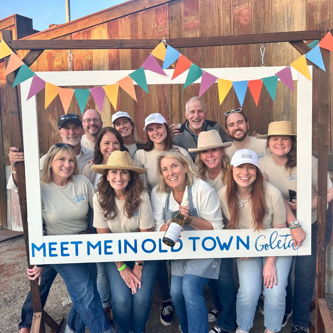 gogoletaca's tweet photo. Meet Me in Old Town is back for its second block party of the summer! Join us Thursday, July 18 from 5 to 7 PM and enjoy live music from Mezcal Martini and tasty bites from Dave's Dogs. This is a FREE community event!
#GoGoleta #GoletaCA #GoletaTheGoodland #OldTownGoleta https://t.co/hnh62FsGHi
