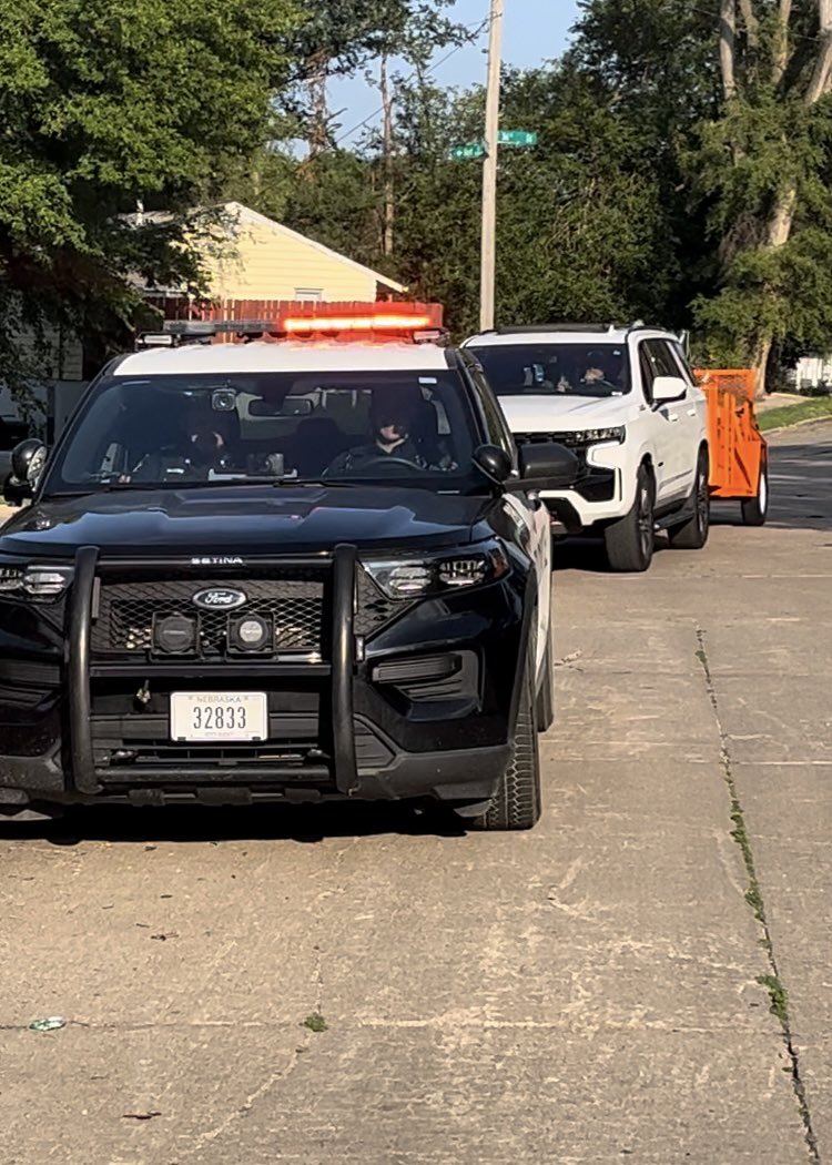 KangerKen's tweet photo. Nothing better to finish your day than a special delivery from #OperationNETS!
Thanks @BPlayworld for the new hoop & @OmahaPolice for the escort! The entire neighborhood joined in! @omahaPOA
#CommunityEngagement
#YouthEngagement
๐โโ๏ธ๐๐ฎ๐ https://t.co/hEN9GwEYZ6
