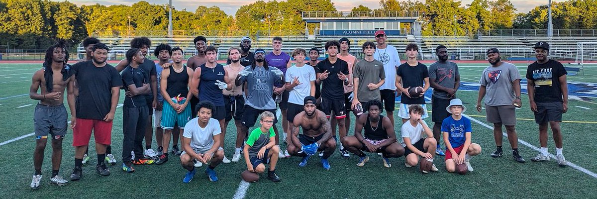 Great QB/WR/DB session tonight with @deafqbcoach and <a href="/EliteWR101/">Elite WR Academy</a>! #cthsfb