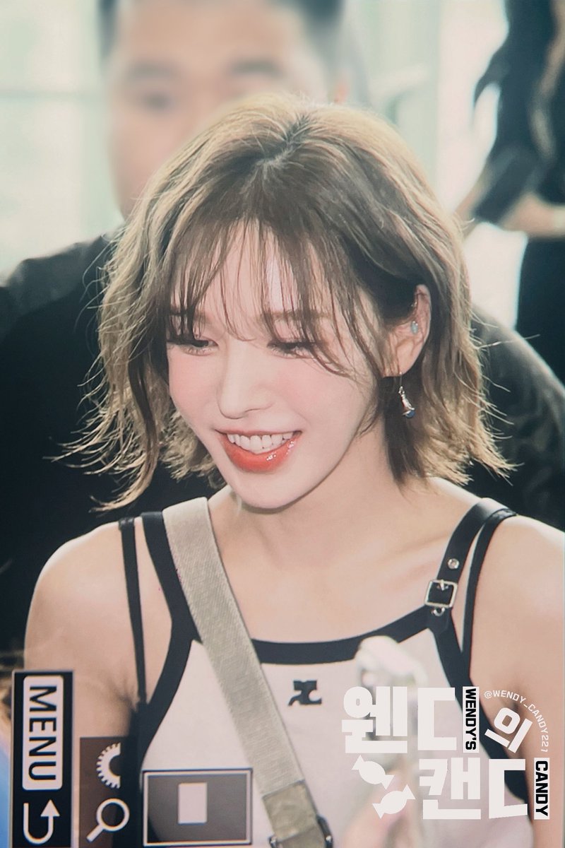 Wendy_Candy221's tweet photo. 240712 💙

#WENDY #웬디 https://t.co/d4s3qUX4F1