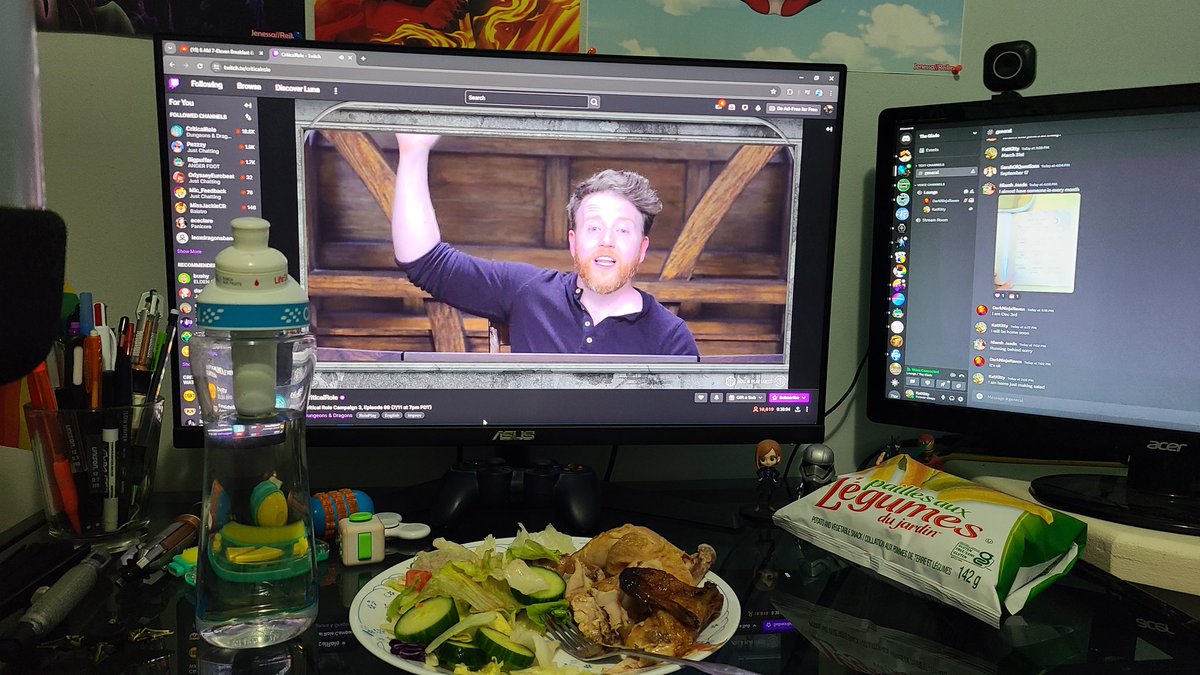 KatKitty21's tweet photo. Dinner and @CriticalRole. Perfect Thursday night https://t.co/HexvGw13wz