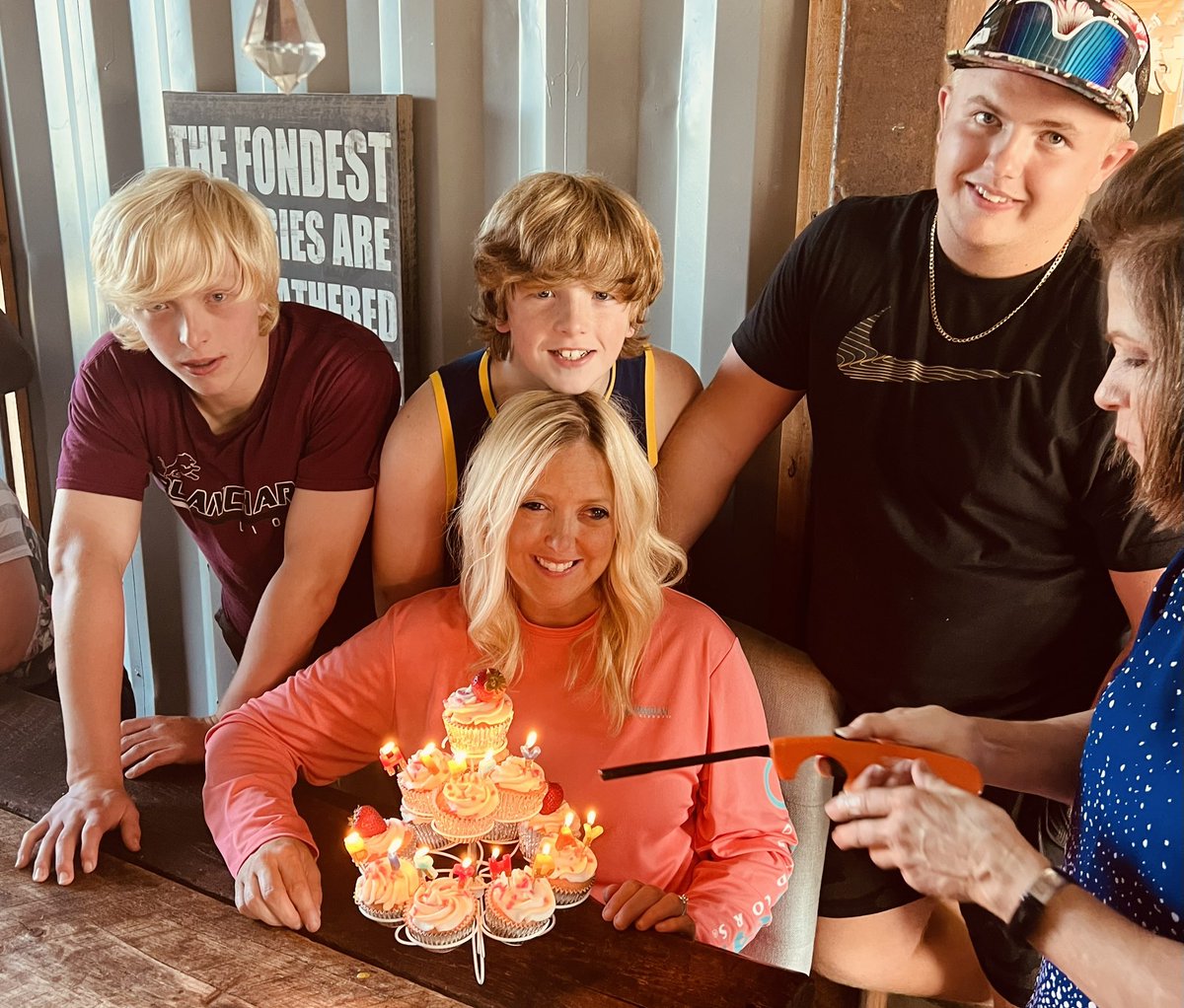 CYoung2028's tweet photo. Happy Birthday Mama! I love and honor you today. Thank
YOU for all that you do. #GodAndFamilyFirst #mymama #birthday @PlayBookAthlete @pastordustiny @DHill39 https://t.co/R65y7k0mQY