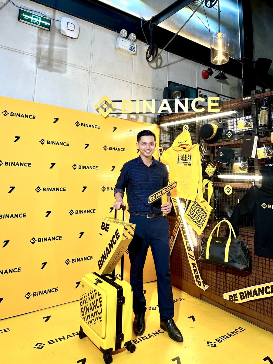 BinTran9999's tweet photo. Happy birthday to Binance in HCMC
#BinanceTurns7 #Binance @binance https://t.co/ErqZE0yt01