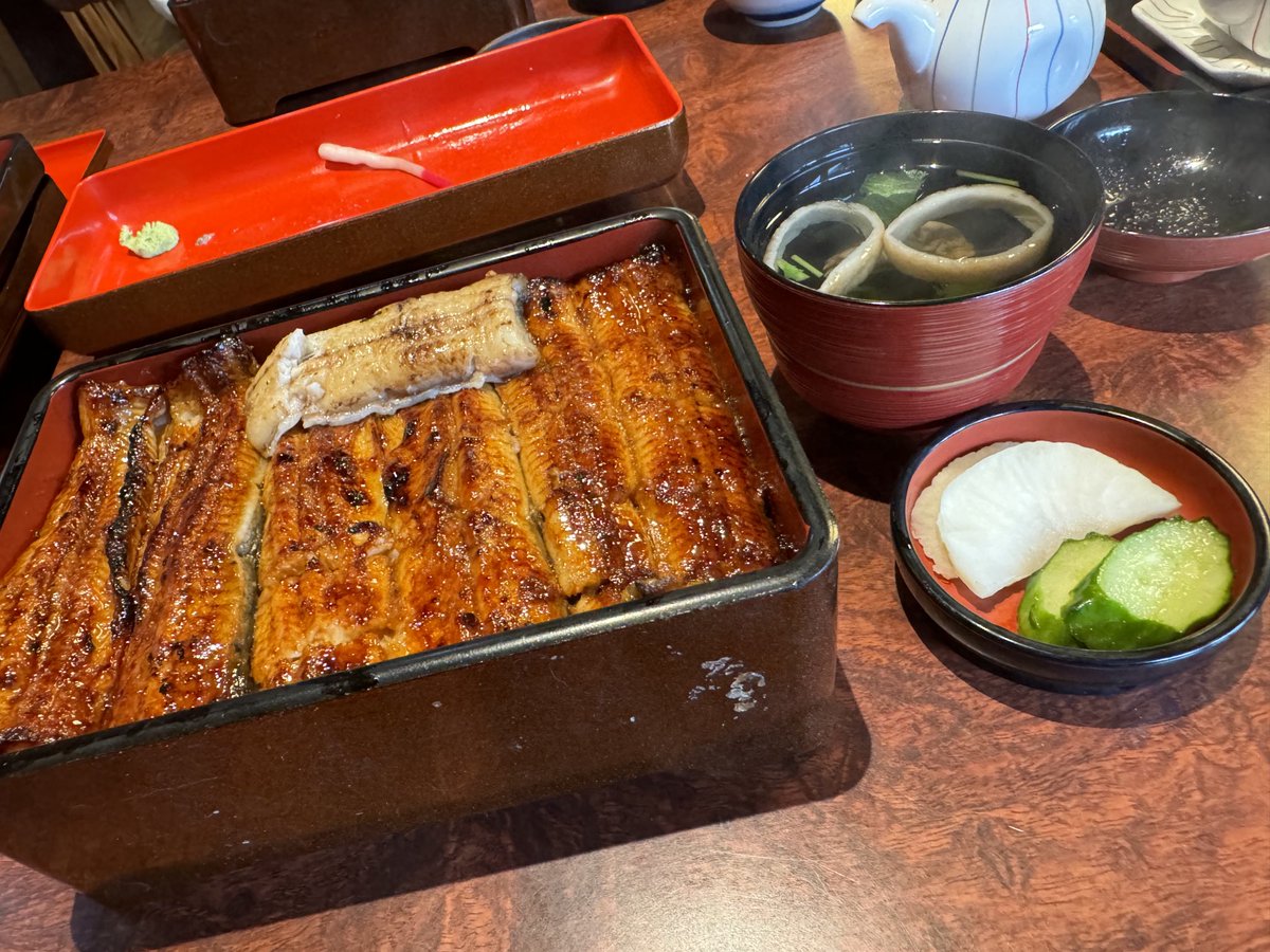 DTmx100's tweet photo. 2年ぶりのうなぎー。 https://t.co/ffgr58P6iY