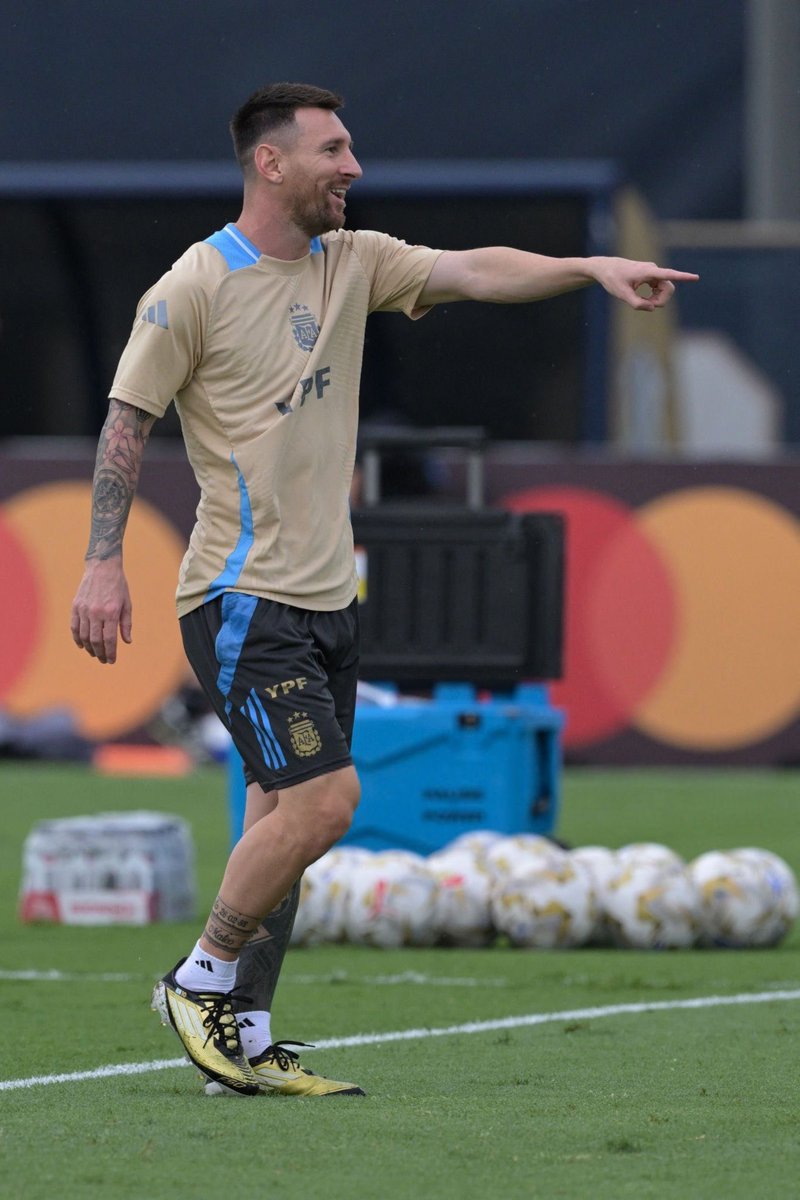 Messismo10's tweet photo. https://t.co/aDUQ02W7Jj