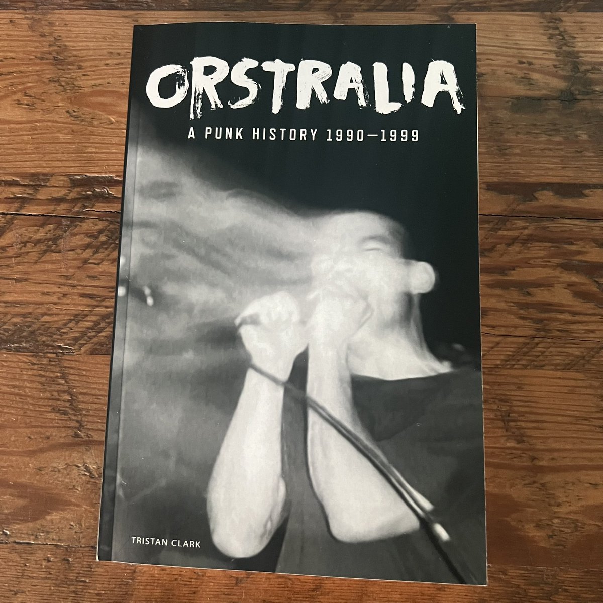 innercityuprise's tweet photo. Just got my copy of this in the mail. Fucking unreal read! If you’re into Australian hardcore you need to read this. This is the history of where it all started! #australianhardcore #sydneyhardcore #punk #australianpunk https://t.co/LBZYe0SiQ3