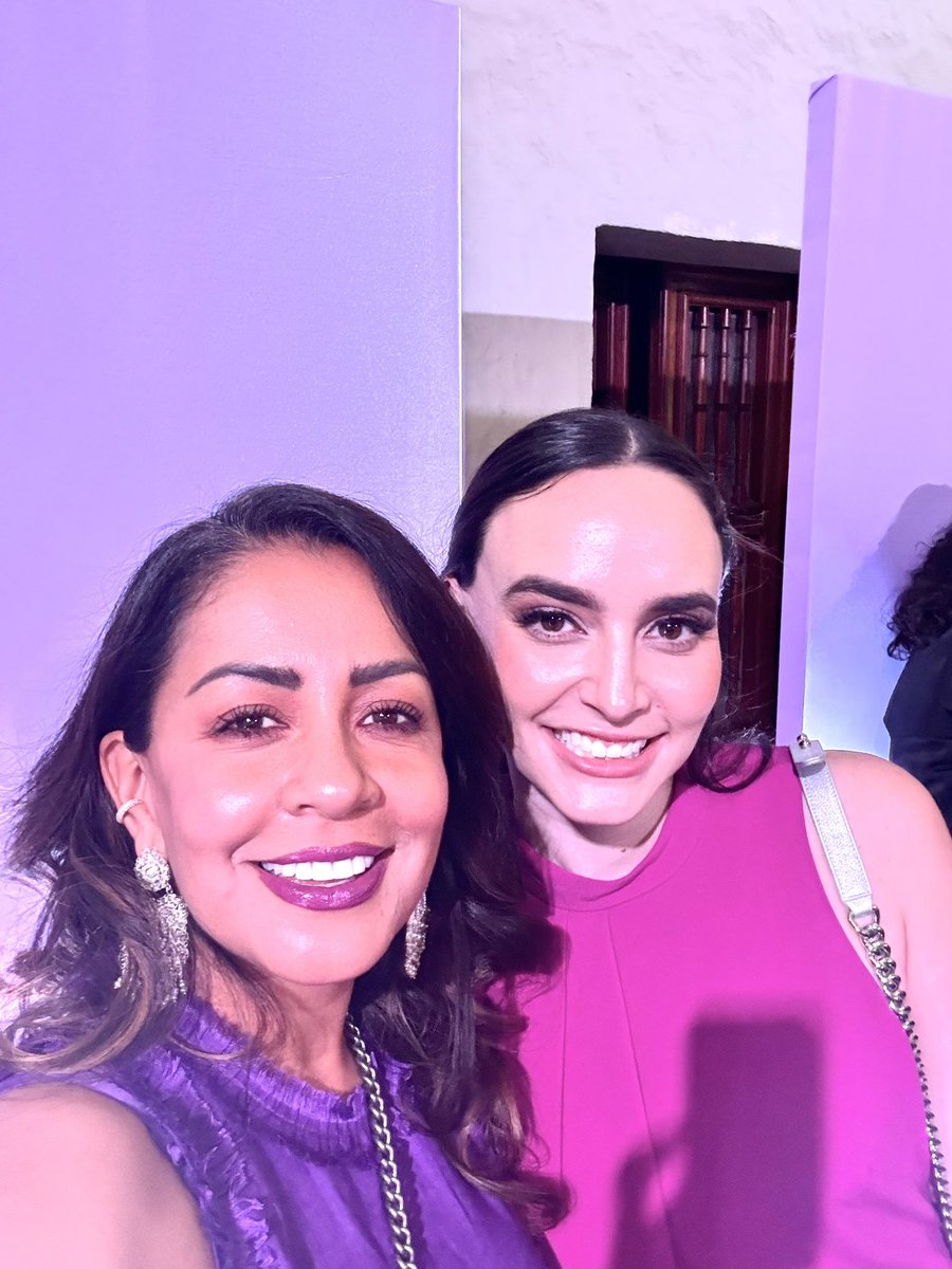 Muy orgullosa de mi querida Altagracia Gómez, designada por nuestra presidenta <a href="/Claudiashein/">Claudia Sheinbaum Pardo</a> al frente del Consejo Empresarial, sin duda hará un gran trabajo en la interlocución con el empresariado con el objetivo de lograr una prosperidad compartida. Bravo por esa decisión!