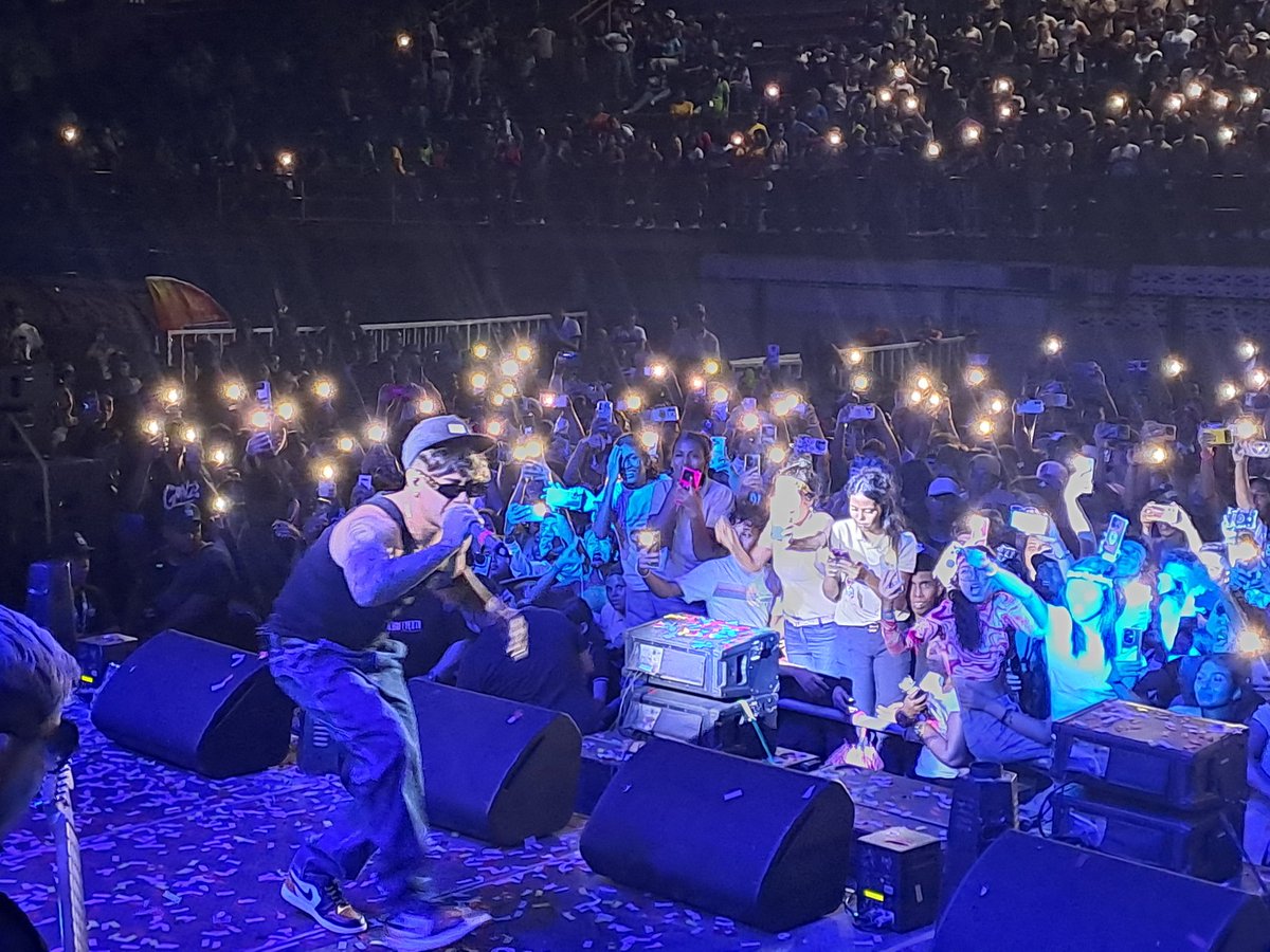 La Juventud Aragüeña disfrutó del Mostacho Fest Bachiller 2024 en el estadio Hermanos Ghersi, gracias al Pdte. <a href="/NicolasMaduro/">Nicolás Maduro</a>

#KeLacreoLaPoesia
<a href="/_LaAvanzadora/">Yelitze Santaella</a> 
@MPPEDUCACION 
<a href="/Soykarinacarpio/">Karina Carpio</a> 
<a href="/LeiraSuarezPsuv/">LeyraSuarezPsuv</a>