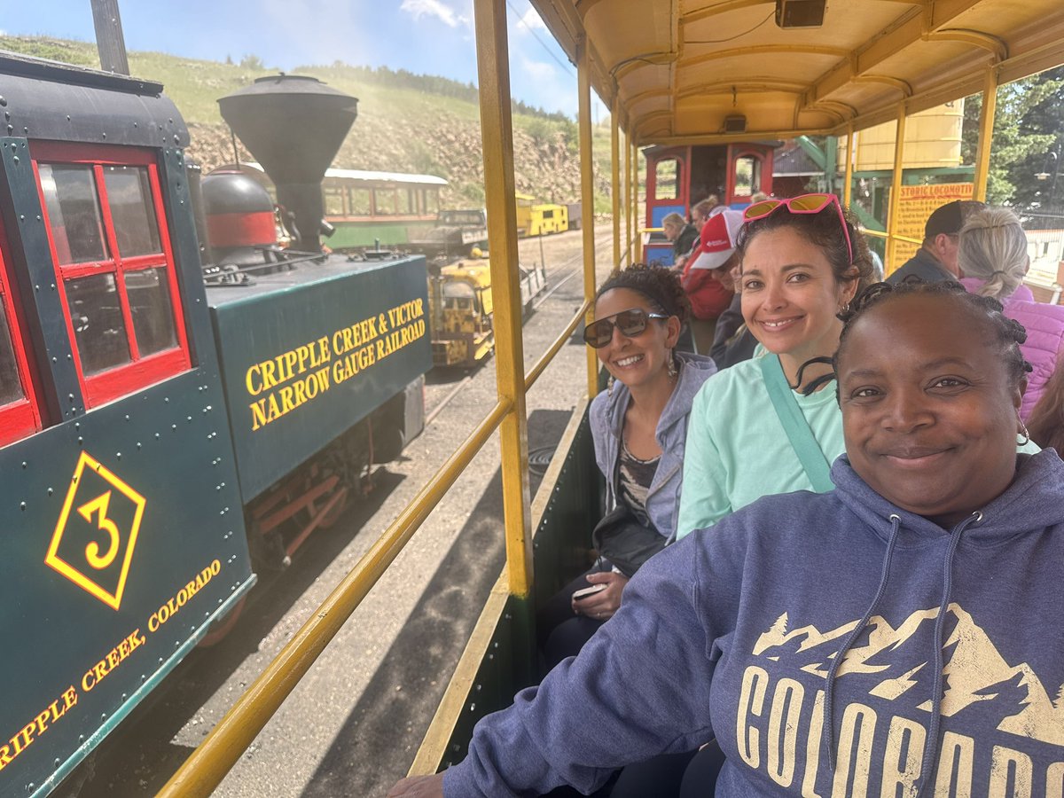 KJohnsonECSE's tweet photo. I spent the past 4 days taking time for mindfulness with fellow @calvertnet educators at the Wild Heart retreat in Colorado. https://t.co/yg3GCrrXVj