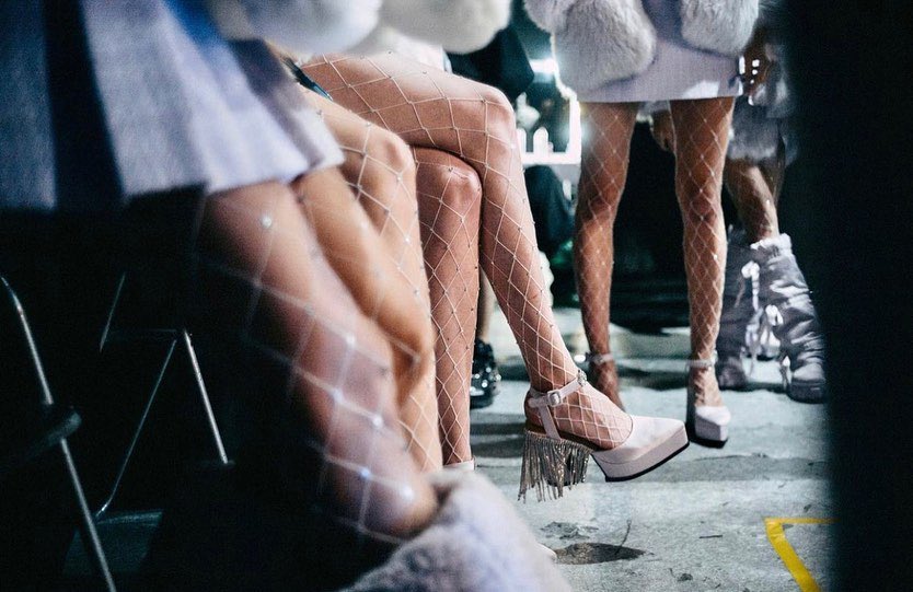 rubywarehouse's tweet image. ㅤ

ㅤㅤ[ 𝙍𝙐𝘽𝙔  : 𝘂𝗽𝗹𝗼𝗮𝗱𝗲𝗱 𝗮 𝗻𝗲𝘄 𝗽𝗼𝘀𝘁 ]

Backstage situation #RUBY_TSFW2024  #TSFW24 

ㅤ