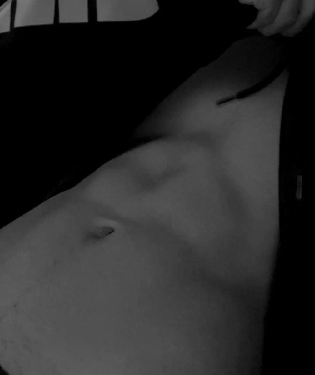 fefemls's tweet image. 