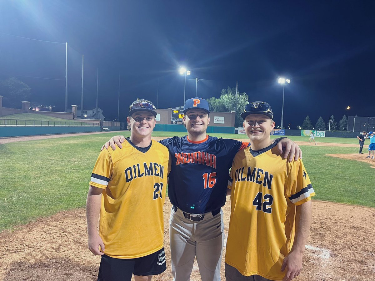 Quinn Flanagan (@quinn2flanagan) on Twitter photo Always fun playing with (and against) some of your best friends🤍
<a href="/DuPageBaseball/">CoD Baseball</a> <a href="/AmbroseBaseball/">St. Ambrose University Baseball</a> Always fun playing with (and against) some of your best friends🤍
<a href="/DuPageBaseball/">CoD Baseball</a> <a href="/AmbroseBaseball/">St. Ambrose University Baseball</a>