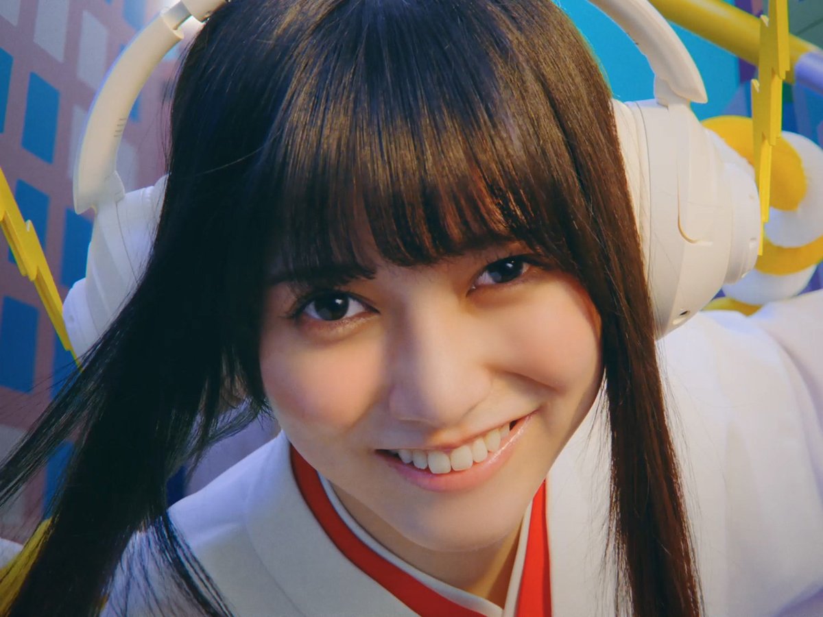 modelpress's tweet photo. ＼乃木坂46池田瑛紗、CM単独初出演／
“神ジューデンガール”姿披露⚡️

🔻動画・記事詳細はこちら
https://t.co/Zmm6HZX3B0

岡本信彦、真空ジェシカ・川北茂澄、佐藤流司も登場📱　

#乃木坂46 #池田瑛紗 #岡本信彦 #佐藤流司 #真空ジェシカ #川北茂澄 @nogizaka46 https://t.co/yVa72Pwwl9
