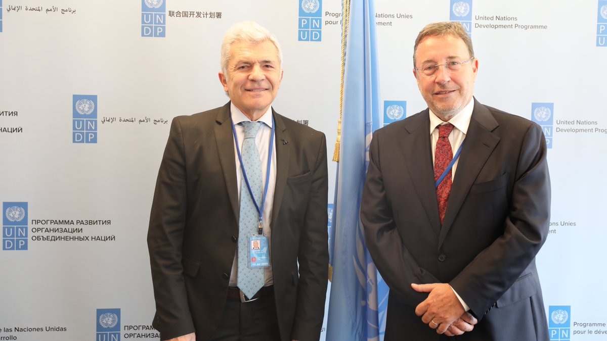 A good and productive mtg with Amb. Ernesto Gaspari, Secretary of State for Coordination &amp; External Planning <a href="/ArgentinaMFA/">Argentina MFA 🇦🇷</a> with the objective of renewing and strengthening the work of almost 40 years of <a href="/UNDP/">UN Development</a> in Argentina, to define priorities and new areas of cooperation. #HLPF