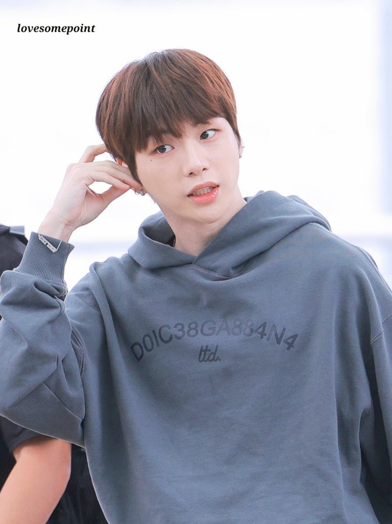 디어벨 💗 tweet media