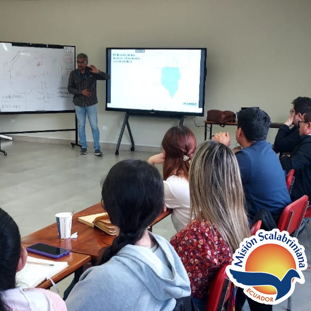 Scalabrinianas's tweet photo. El equipo de la Misión Scalabriniana participó en un proceso de formación  durante los días 10 y 11 de julio del presente mes. La iniciativa, se realizó en coordinación con el equipo de ACNUR Ecuador, y brindó herramientas  para garantizar el acceso a la asistencia humanitaria. https://t.co/o96myHW7rH