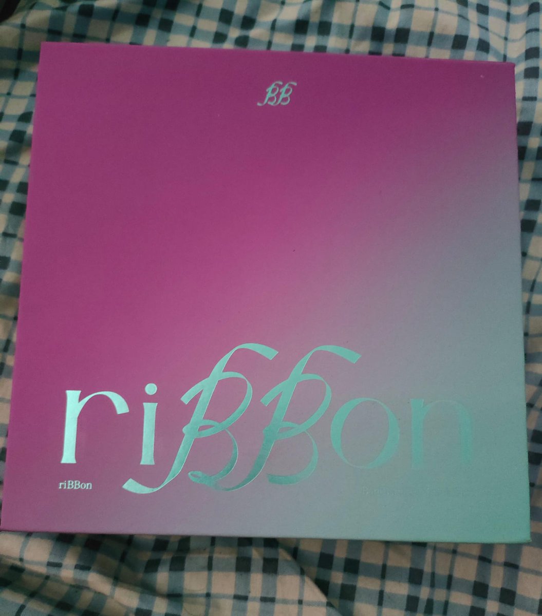 Ruochie's tweet photo. WTS ALBUM BAMBAM RIBBON 
WTS ALBUM GOT7 GOT IT (FULLSET) PC JACKSON https://t.co/y4AyxZK83E