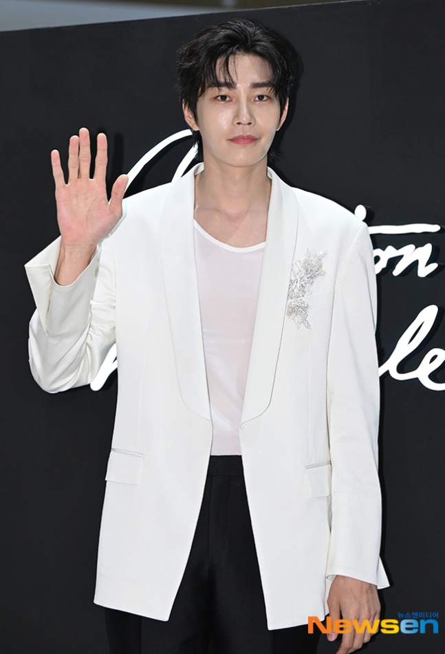 【PHOTO】SEVENTEEN ミンギュ＆キム・ジェヨンら、シャンパンブランド「MOET＆CHANDON」のイベントに出席
news.kstyle.com/article.ksn?ar…

#ミンギュ #SEVENTEEN #キムジェヨン #スヒョン #MYQ