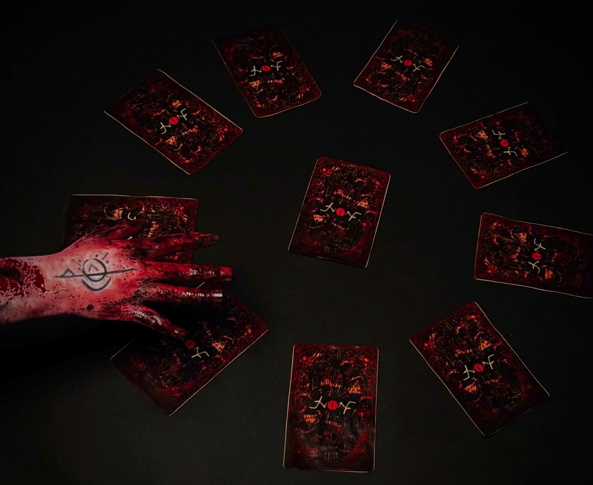 SunwayLagoonMY's tweet photo. The ghost hand hovers, selecting a card that reveals haunting truths from the other side.
#SunwayLagoonMY
#NOf10
#NightsOfFright10 https://t.co/BLKLDU4lQg