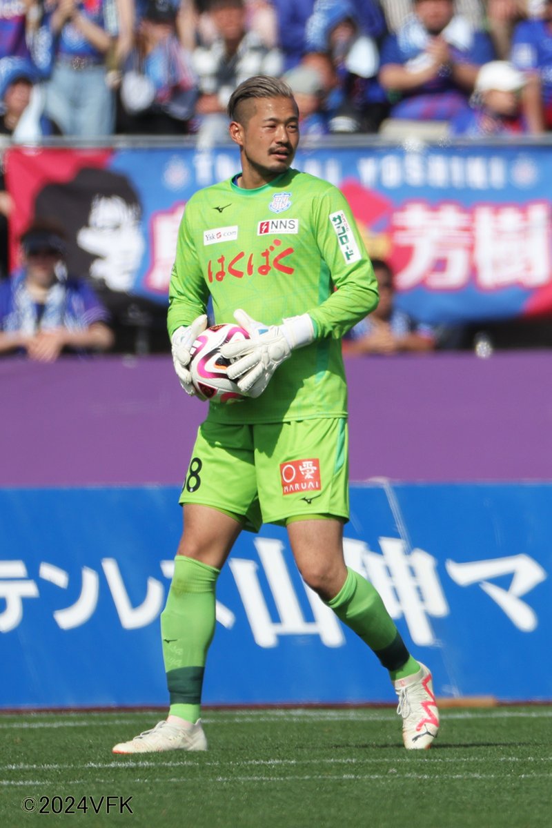 vfk_official's tweet photo. #ヴァンフォーレ甲府
トップチーム

／
#渋谷飛翔 選手 再登録🧤🔥
＼

▶https://t.co/VR97CQWl7b

引き続き共に闘いましょう🔵🔴

#vfk #緊褌一番 https://t.co/0yVuH4Fwfg
