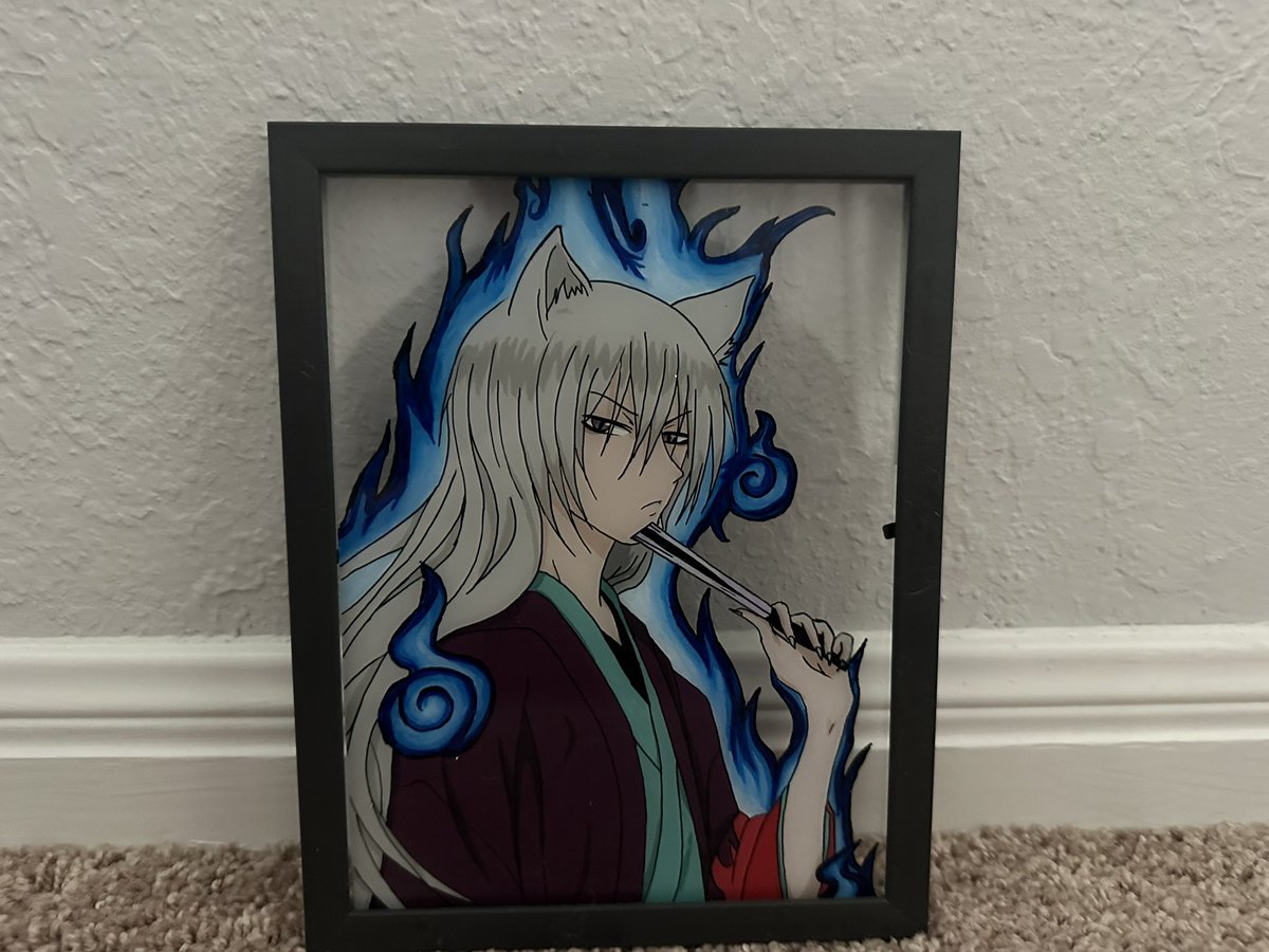 AmyDarlenee's tweet photo. Starting to sell paintings again. Accepting commissions as well. Glass or canvas. There are paintings I have available for sale now. https://t.co/NhFgwMO3V9