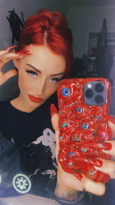 👁️ https://t.co/JmgRZHbh53