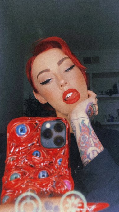 👁️ https://t.co/JmgRZHbh53