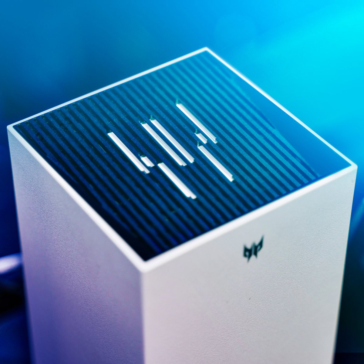 PredatorGaming's tweet image. Crush lag with the Predator T7 Router; with Wi-Fi 7, ultra-low latency, and peak performance for unstoppable gaming and streaming!