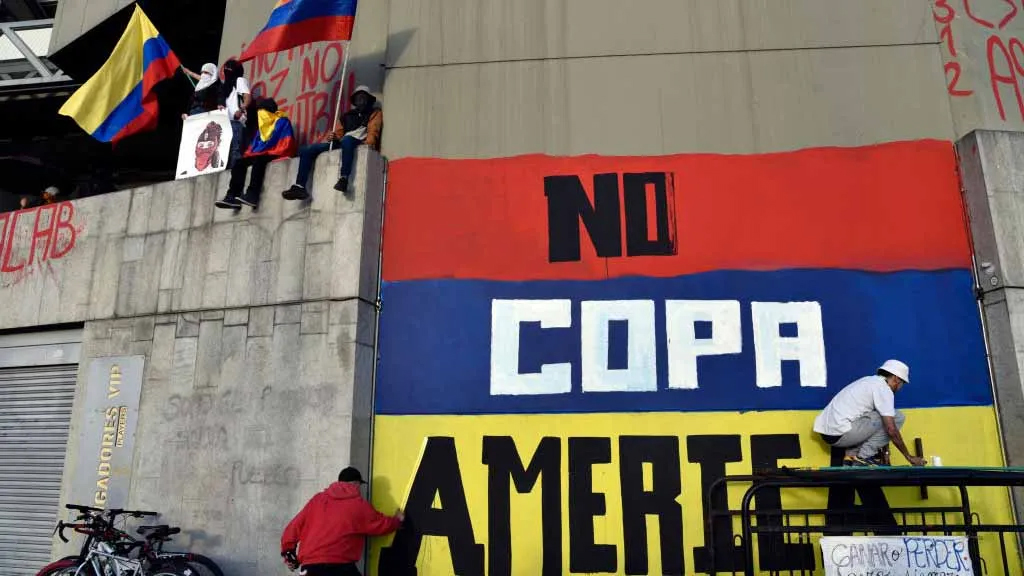 zurdosxdoquier's tweet photo. Cuando al petrismo le parecía mala la Copa América... https://t.co/9xdYQpdHkF