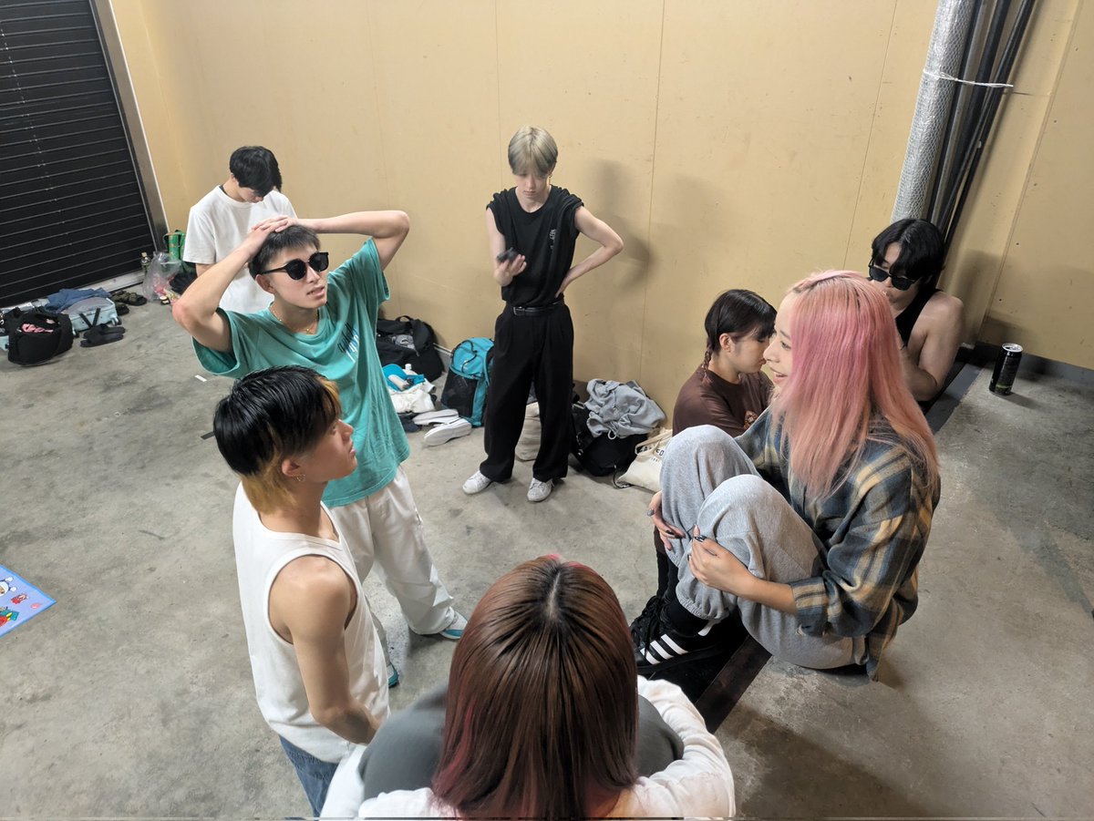 summer_review's tweet photo. .*･ﾟ本日開催.ﾟ･*.
数時間後の本番に向けて、リハ中です！
一日目に引き続きたくさんのご来場お待ちしております☆
本番をお楽しみに！！ https://t.co/zbq0h84lrT