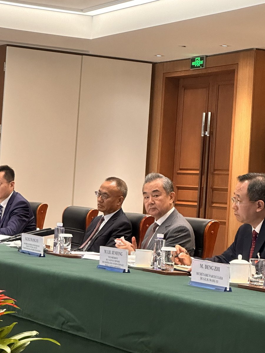 rafaravavitafi1's tweet photo. La deuxième conférence de haut niveau du Forum sur l'action mondiale pour le développement partagé se tient du 11 au 13 juillet 2024 à Pékin, en Chine. Je suis honorée d’y participer et de faire entendre la voix de Madagascar. #shared #development #highlevelconference https://t.co/DU3oLmiVNq