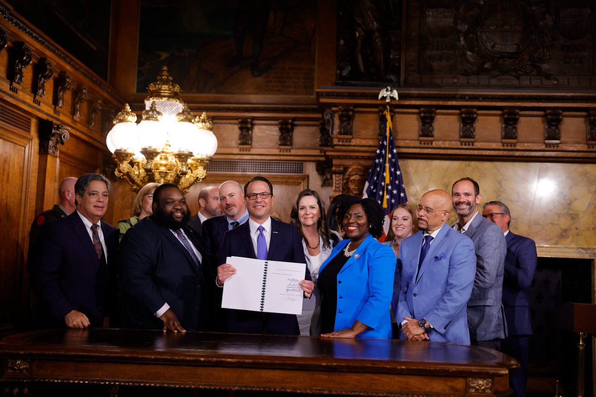RepMcClinton's tweet image. We have been working day &amp;amp; night to pass the #PaBudget and @governorshapiro just signed the bill into law! 
There is MORE 💰 for our #publicschools, #ViolencePrevention , #AffordableHousing, #MassTransit, and SO MUCH MORE!