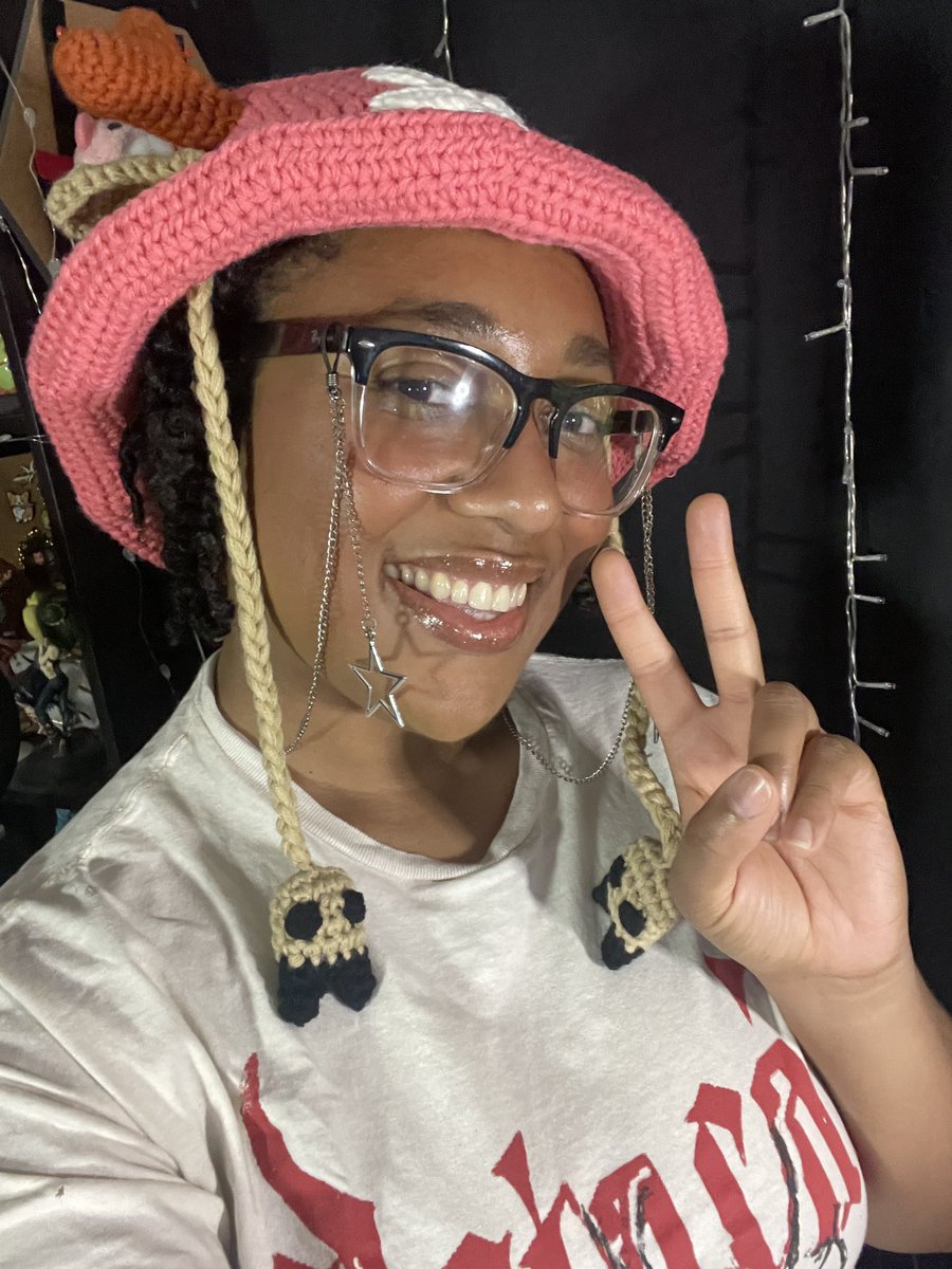 I’m back on Twitch tonight playing more bass tunes! Come through and request something ☺️ 

My chopper hat is from <a href="/CanonBuds/">Canon Buds</a> 💖
Got one of the last ones at Anime Expo!!