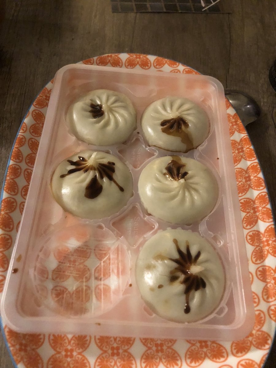 _edendeutz's tweet photo. PSA: The new Trader Joe’s vegetarian soup dumplings I have been waiting my whole life for taste like SHIT out of a BUTT 💢 https://t.co/STzp1KVIg3