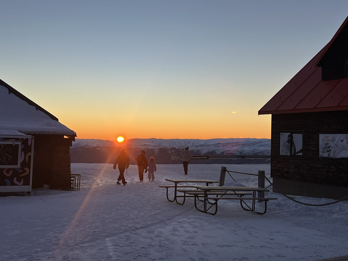 hillyshoist's tweet photo. #Cardrona you never disappoint ⛷️👌💯
That’s a wrap from Ski24 🇦🇺 https://t.co/FDdCtFTjlX