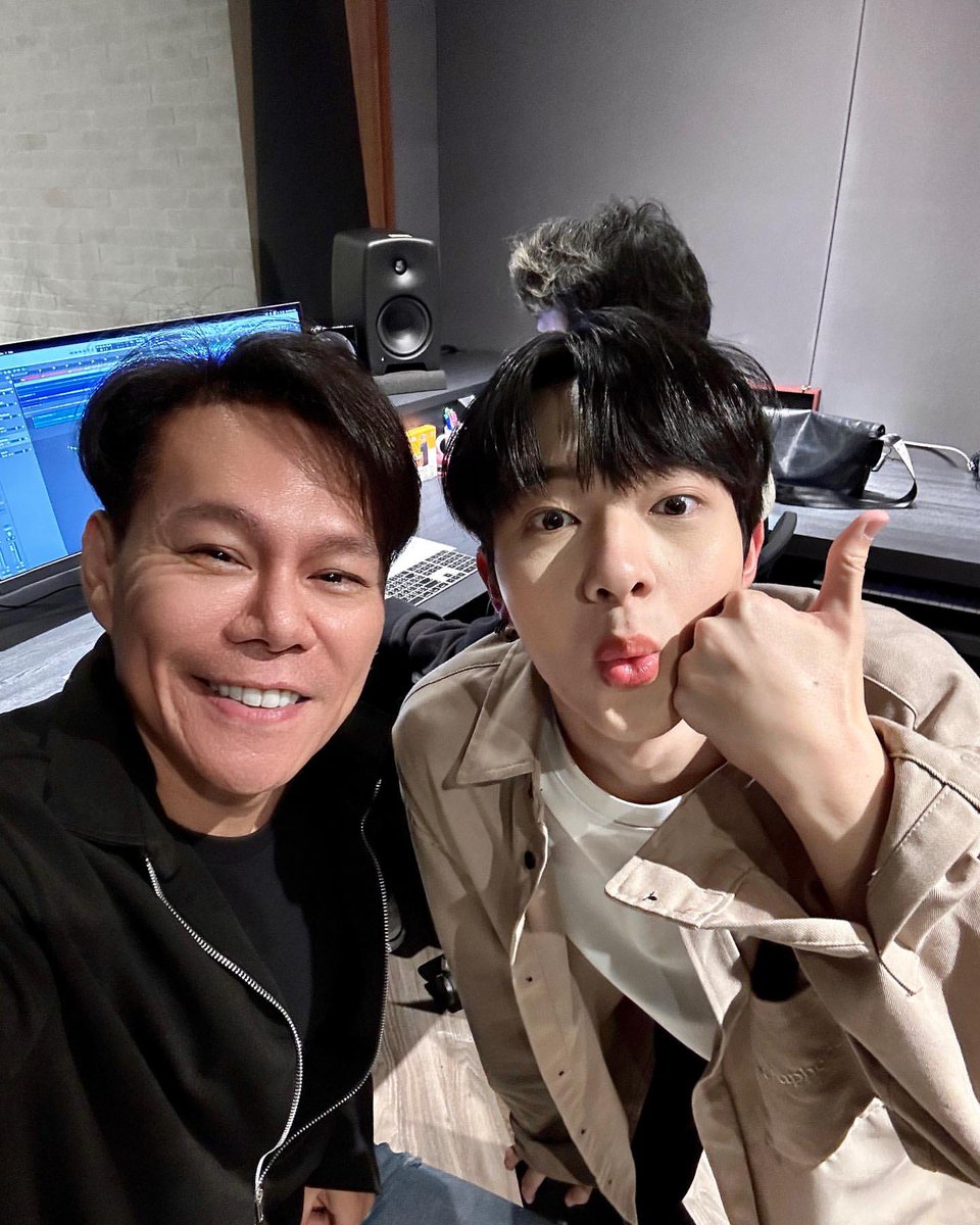 narongvit tweet media